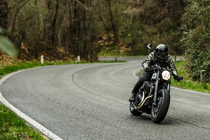 2-Yard-Buil-moto-di-ferro-speed-iron-Yamaha