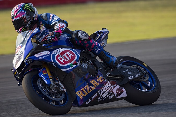 WorldSBK-Yamaha-2017-Th_0003_FUYDHCUMR6DZCRP3WS7X (1)