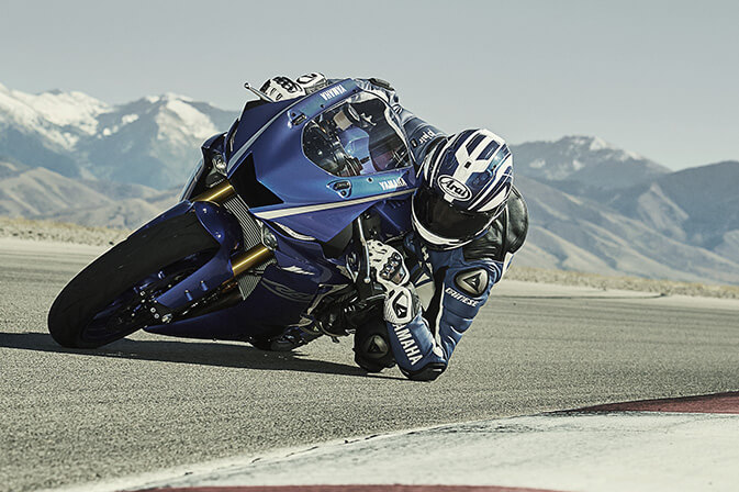 Yamaha-nueva-R6-2017_0010_2017_11