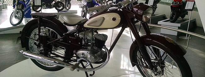 motos-yamaha-YA1-big-plaza-comunicacion